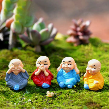 Crafteria 4Pcs Baby Monk Buddha