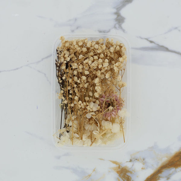 Crafteria 3D Dried Flower Ivory Theme